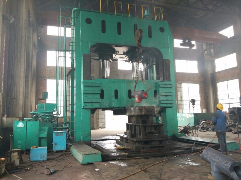 1553503828385739.jpg 管件壓制機